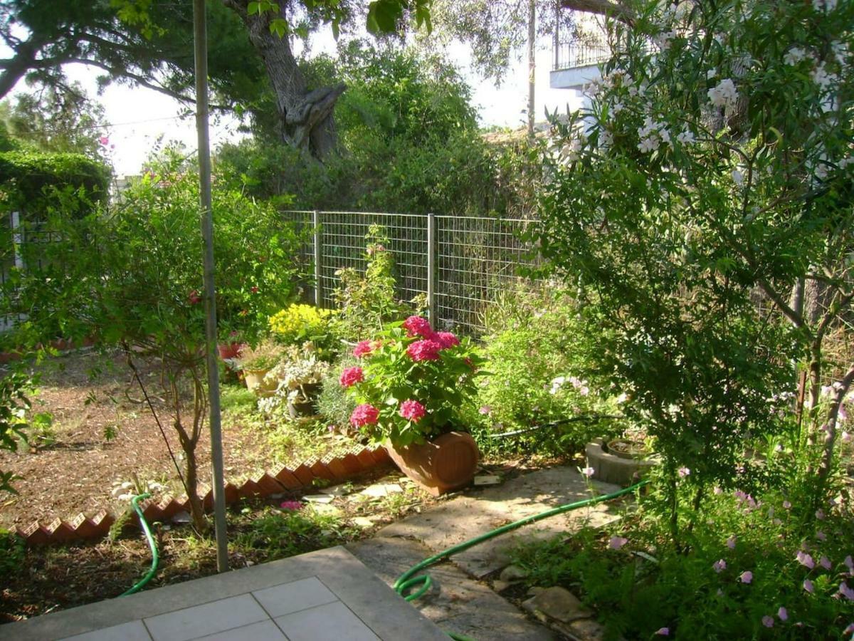Lefkas House With Garden Villa Tsoukaladhes Exterior photo