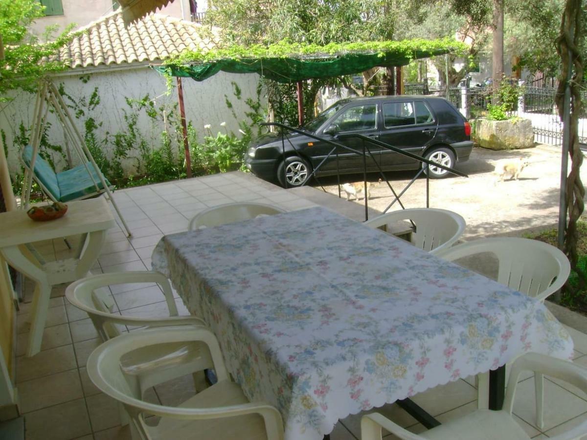 Lefkas House With Garden Villa Tsoukaladhes Exterior photo